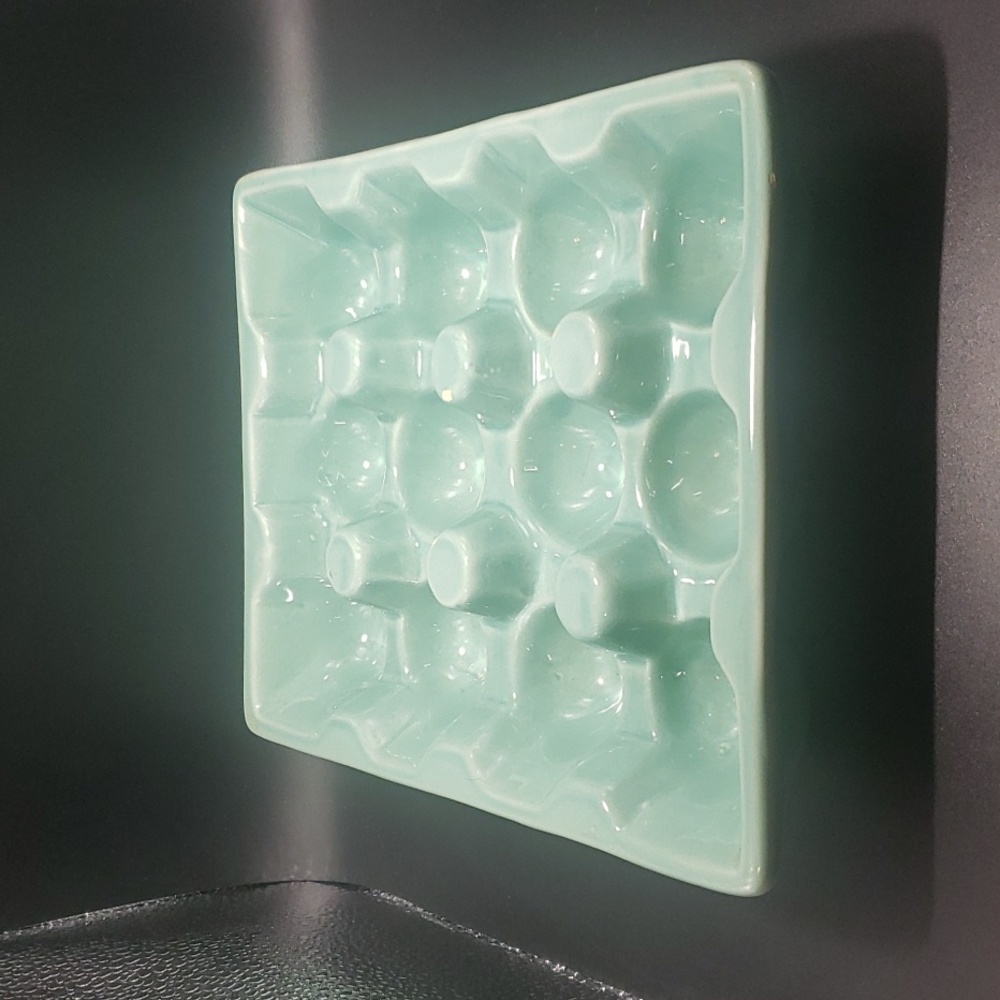 2013Blue Harbor Collection Pottery Refrigerator Sectioned Egg Tray Seafoam Green